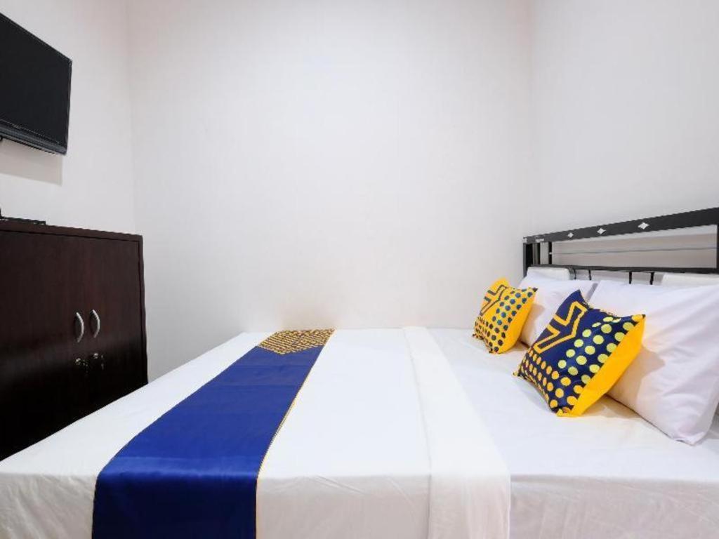 Spot On 1784 Tnc Residence Syariah Mataram Ngoại thất bức ảnh