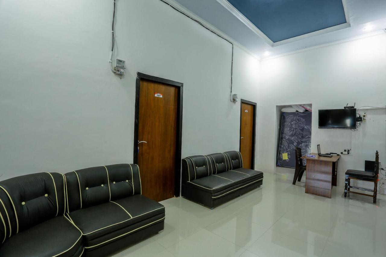 Spot On 1784 Tnc Residence Syariah Mataram Ngoại thất bức ảnh