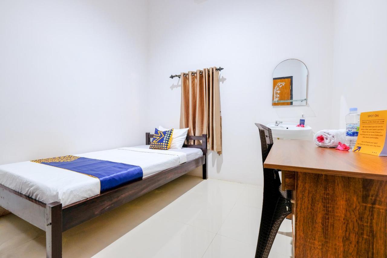 Spot On 1784 Tnc Residence Syariah Mataram Ngoại thất bức ảnh